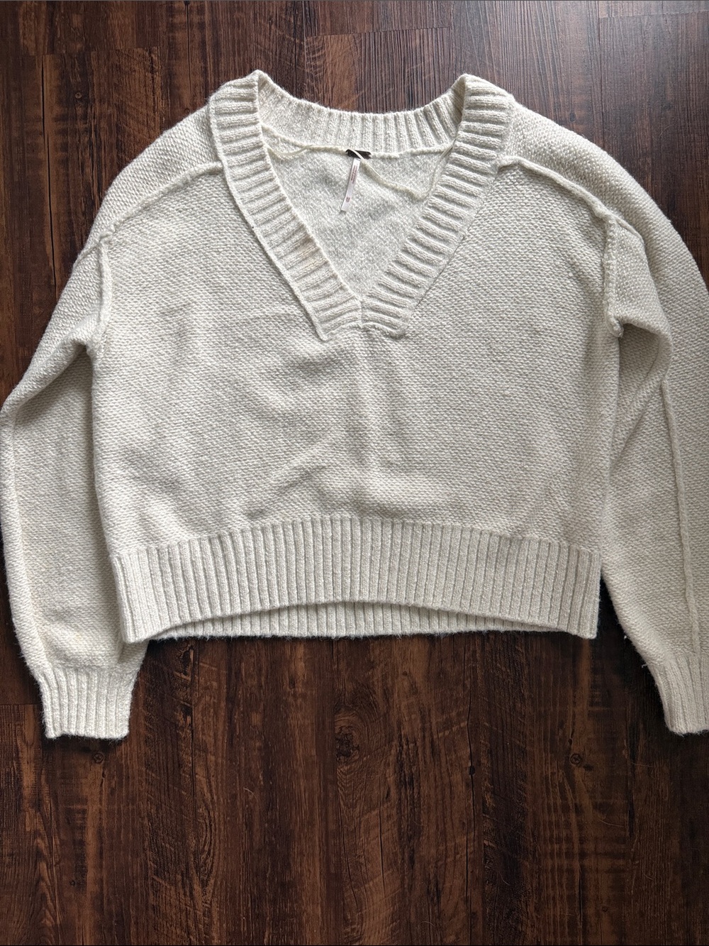 We The Free Cream V-Neck Cropped Knit Sweater
